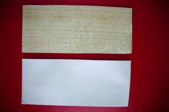 圖3-三夾板背板造成作品產(chǎn)生物理性褐斑 圖3-三夾板背板造成作品產(chǎn)生物理性褐斑